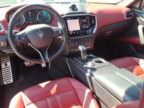Used 2022 Maserati Ghibli Modena RWD image 21