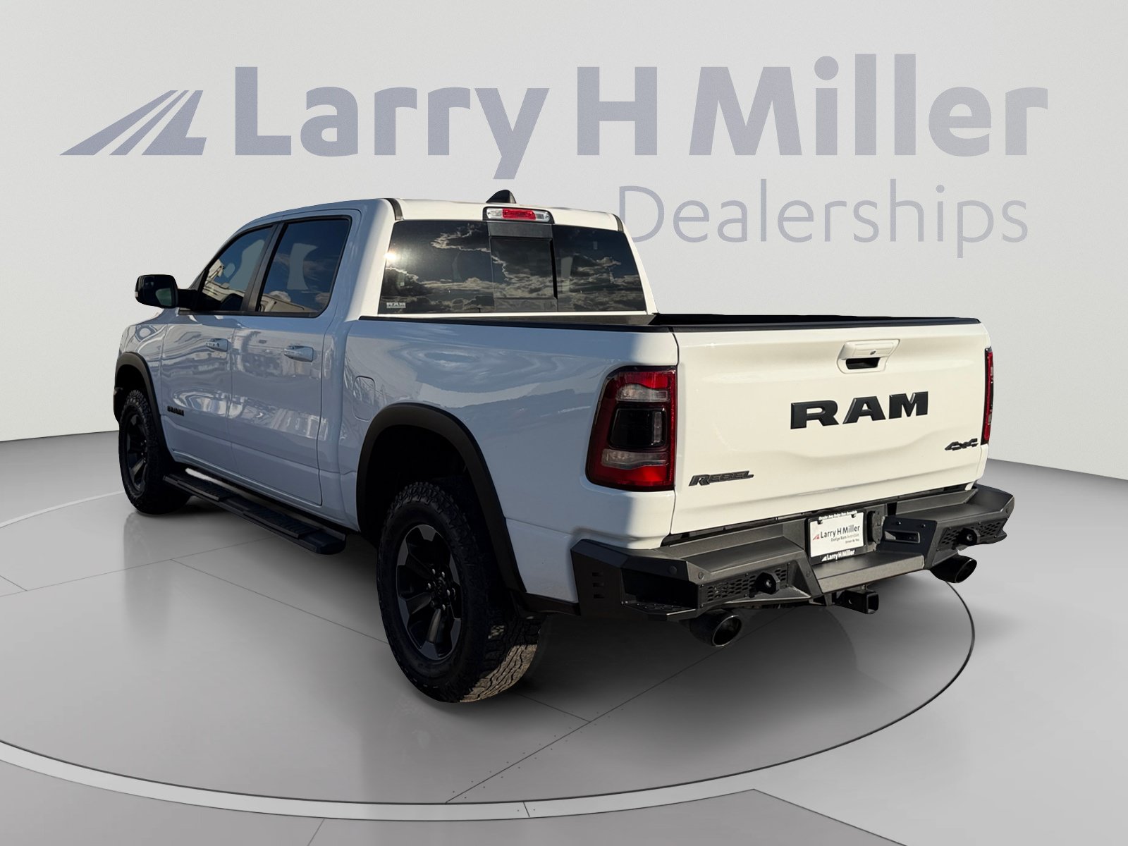 Used 2020 RAM 1500 Rebel w/ Rebel Level 2 Equipment Group AWD/4WD image 3