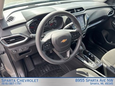 Used 2023 Chevrolet TrailBlazer LT w/ Convenience Package image 14