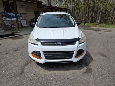 Used 2014 Ford Escape S w/ Equipment Group 101B FWD image 9