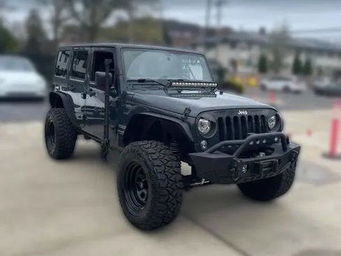 Used 2017 Jeep Wrangler Unlimited Sport w/ Quick Order Package 24S AWD/4WD image 5