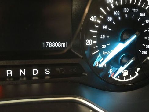 Used 2018 Ford Fusion SE image 17