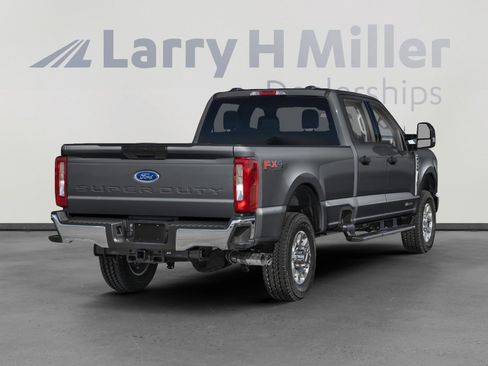 Used 2026 Ford F350 XLT w/ FX4 Off-Road Package image 2