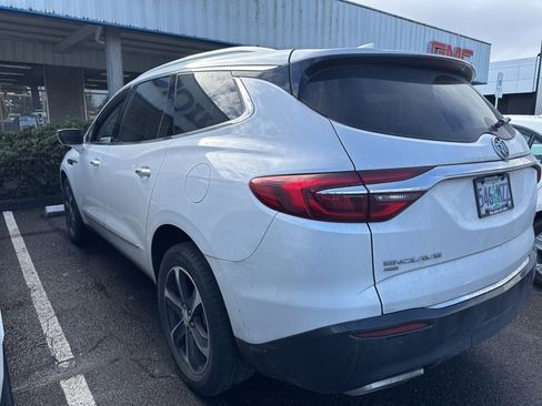 Used 2021 Buick Enclave Essence w/ Sport Touring Edition image 2