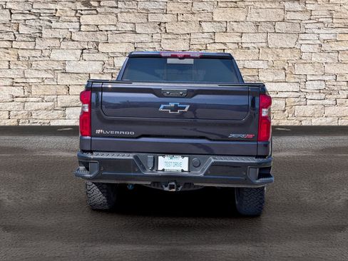 Used 2022 Chevrolet Silverado 1500 ZR2 w/ Technology Package image 6