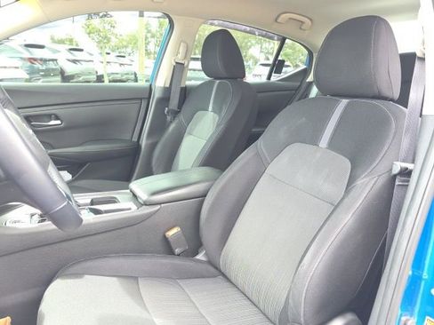 Used 2020 Nissan Sentra SV image 5