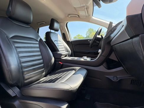 Used 2021 Ford Edge SEL AWD/4WD image 27