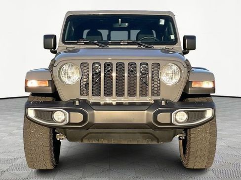 Used 2023 Jeep Gladiator Sport image 2