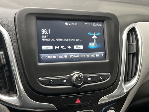 Used 2018 Chevrolet Equinox LS image 15