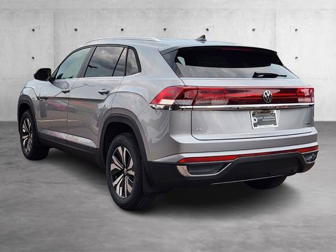 New 2026 Volkswagen Atlas Cross Sport SE image 30