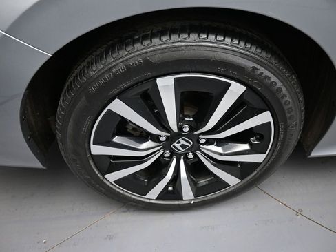 Certified 2022 Honda Civic EX image 12