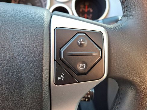 Used 2017 Toyota Sequoia SR5 image 23