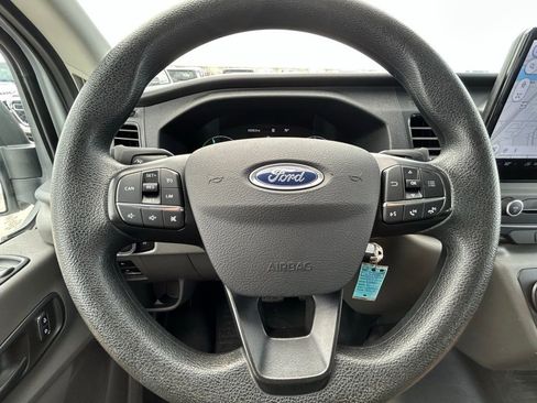 Used 2022 Ford E-Transit Medium Roof w/ Load Area Protection Package image 14