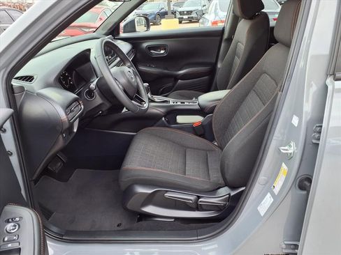 Used 2025 Honda HR-V Sport image 18