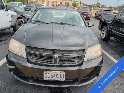 Used 2010 Dodge Avenger SXT FWD image 2