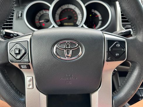 Used 2014 Toyota Tacoma 4x4 Double Cab image 18