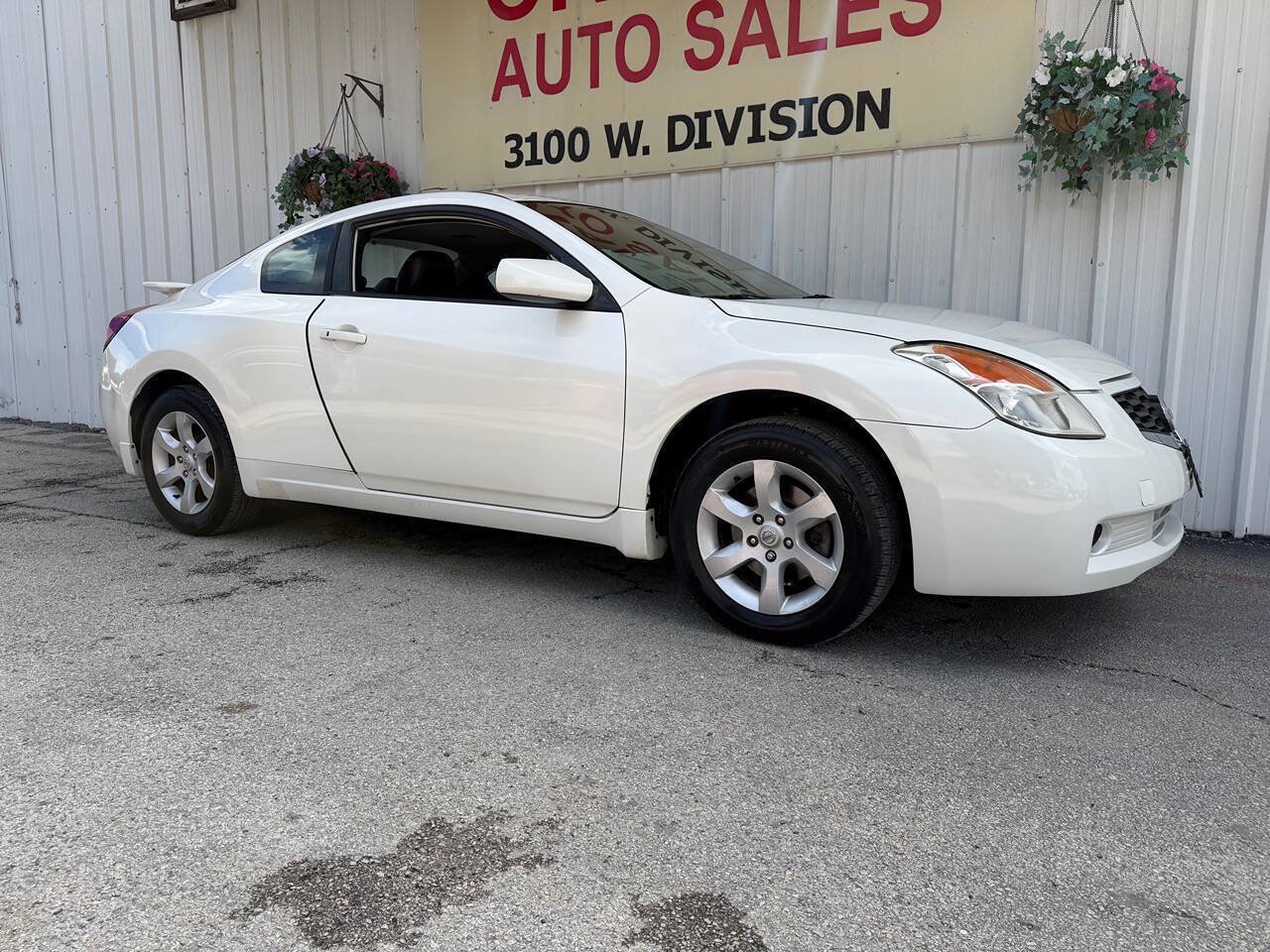 Used 2009 Nissan Altima 2.5 S w/ Convenience Pkg FWD image 2