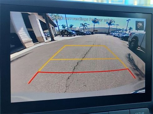 Used 2023 Hyundai Kona SE w/ Cargo Package image 13