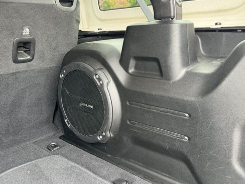 Used 2020 Jeep Wrangler Unlimited Rubicon AWD/4WD image 70