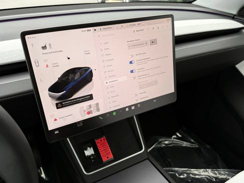 Used 2026 Tesla Model Y 2WD image 70