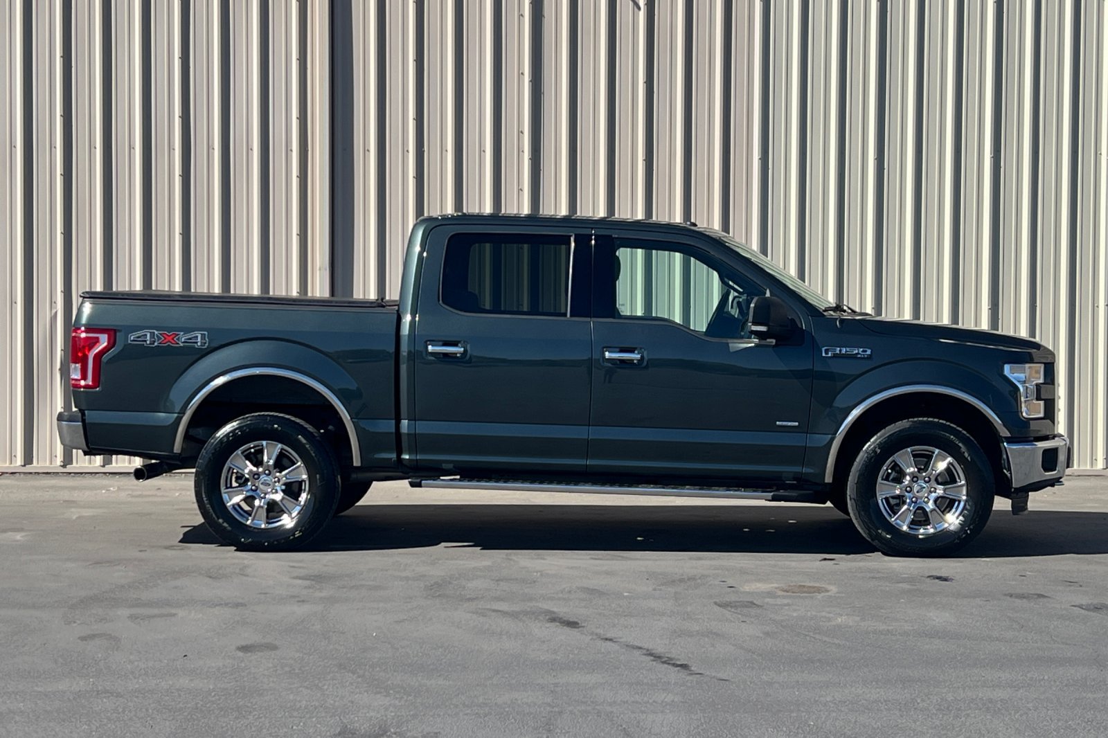 Used 2015 Ford F150 XLT w/ Equipment Group 302A Luxury AWD/4WD image 3