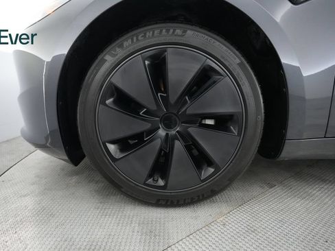 Used 2025 Tesla Model 3 Long Range RWD image 19