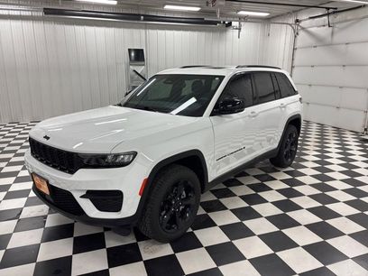 Used 2024 Jeep Grand Cherokee Altitude