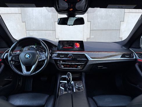 Used 2019 BMW 530i w/ Convenience Package RWD image 22