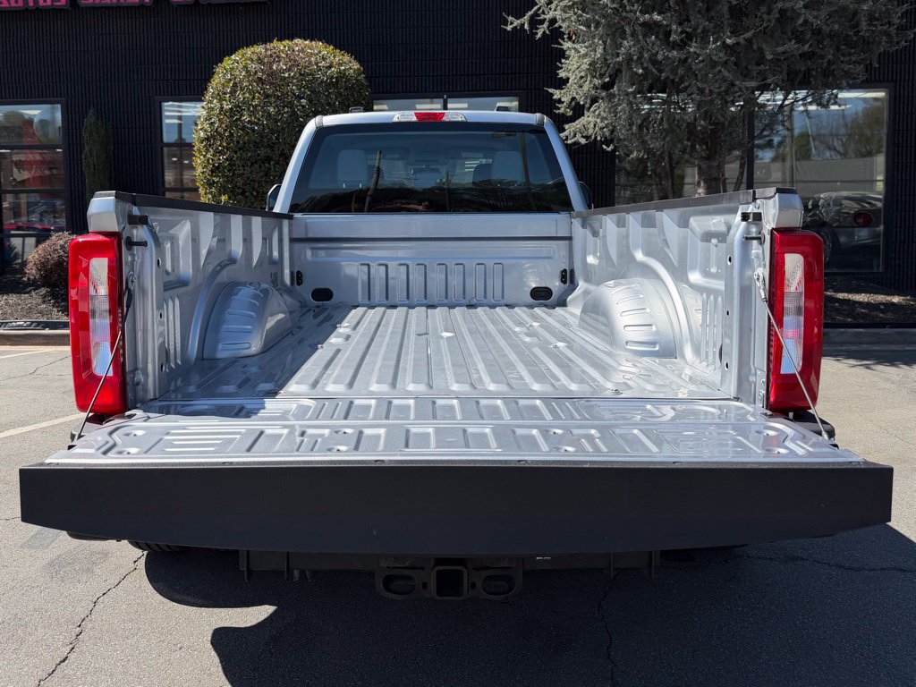 Used 2023 Ford F350 XL RWD image 17
