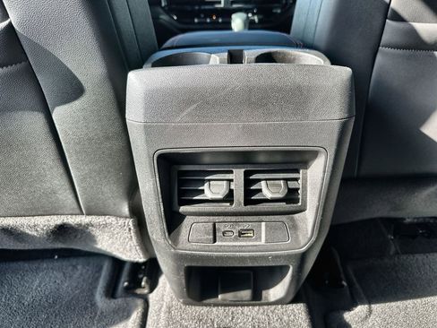 Used 2024 Chevrolet Colorado Z71 w/ Z71 Convenience Package 2 image 21