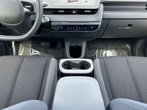 Used 2024 Hyundai Ioniq 5 SEL image 12