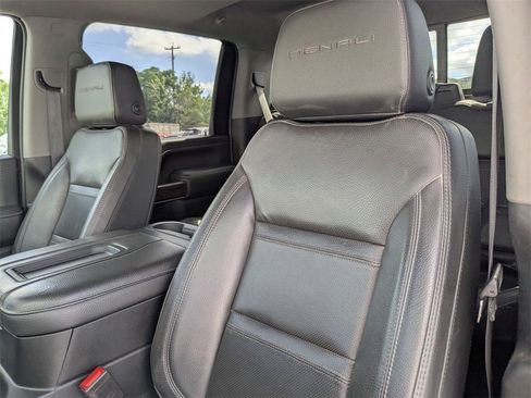 Used 2022 GMC Sierra 2500 Denali w/ Denali Ultimate Package image 13