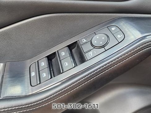 Used 2025 Nissan Rogue SV FWD image 32