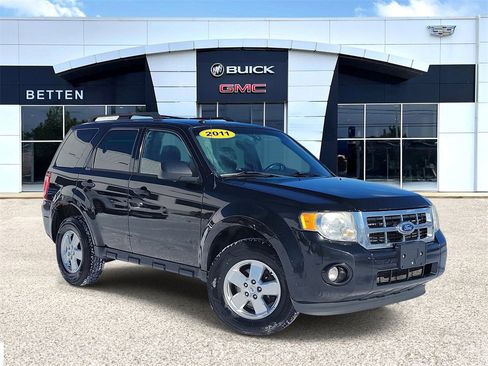 Used 2011 Ford Escape XLT image 1