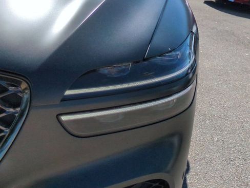 Used 2023 Genesis GV70 2.5T w/ Sport Prestige Package image 9