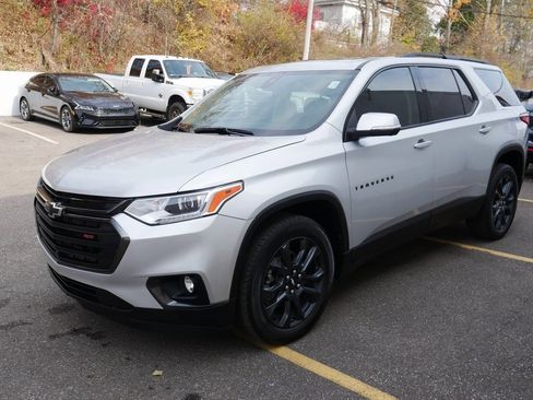 Used 2021 Chevrolet Traverse RS image 4
