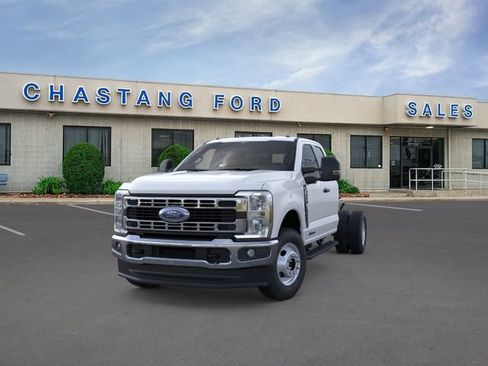New 2026 Ford F350 XL w/ XL Chrome Package AWD/4WD image 2