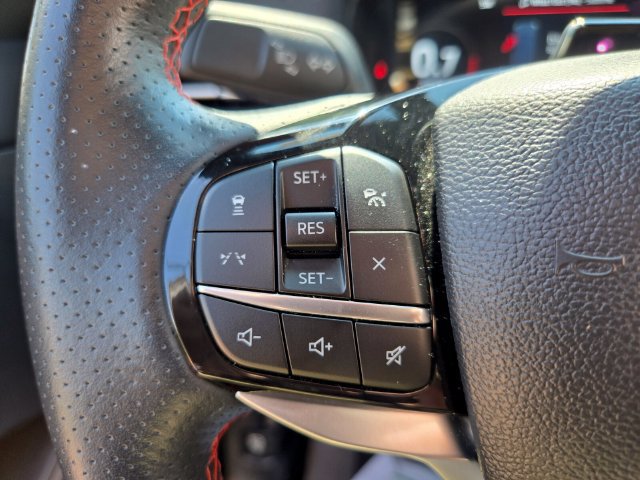 Used 2025 Ford Explorer ST-Line w/ ST-Line Street Pack AWD/4WD image 34