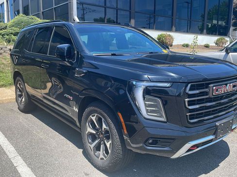 Used 2025 GMC Yukon AT4 Ultimate AWD/4WD image 4