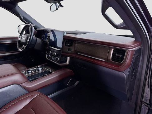 Used 2024 Ford Expedition Max Limited image 24