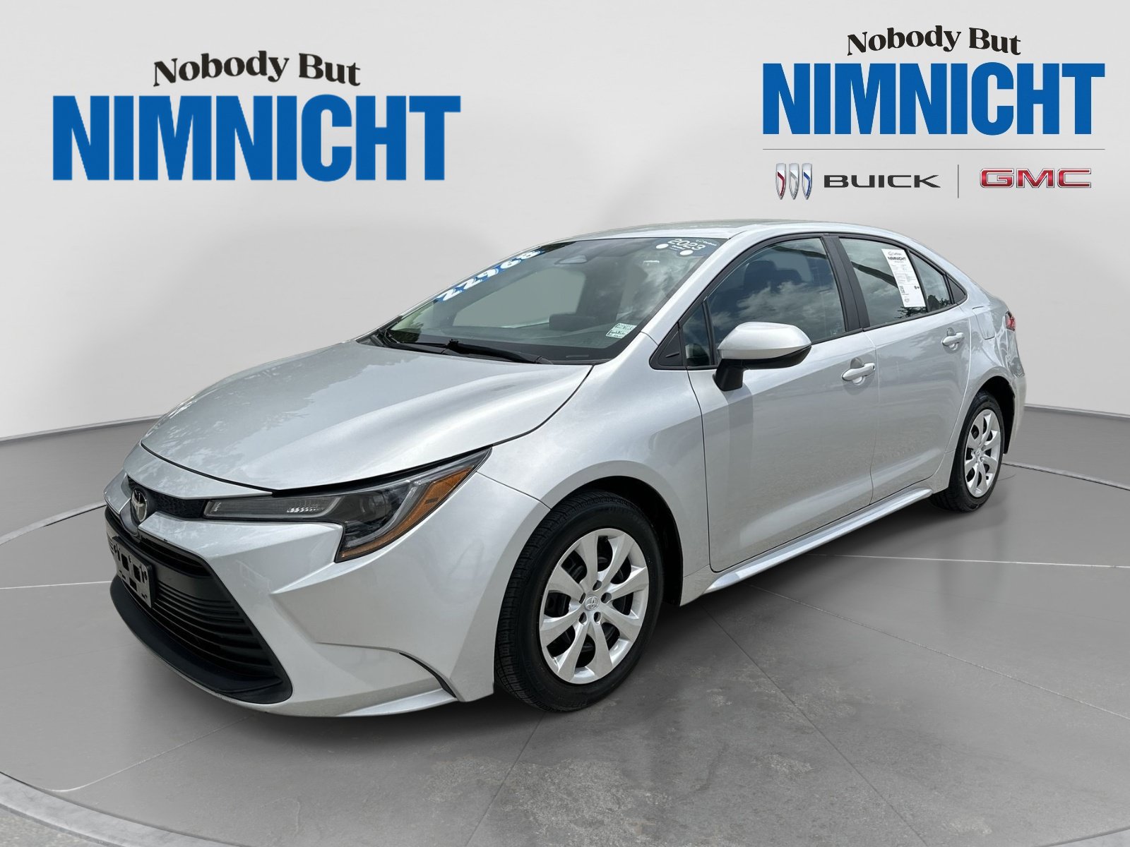 Used 2023 Toyota Corolla LE FWD image 1