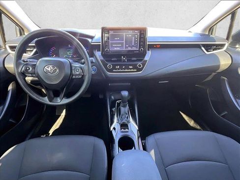 Used 2021 Toyota Corolla LE FWD image 16