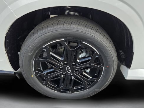New 2026 INFINITI QX80 4WD image 26
