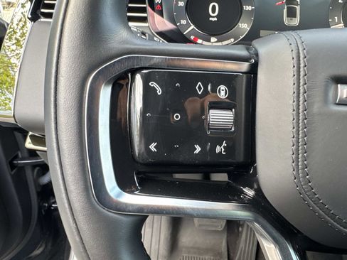 Certified 2025 Land Rover Range Rover Sport AWD/4WD image 32