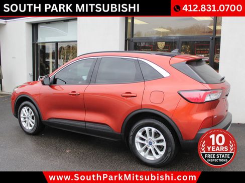 Used 2020 Ford Escape SE image 6