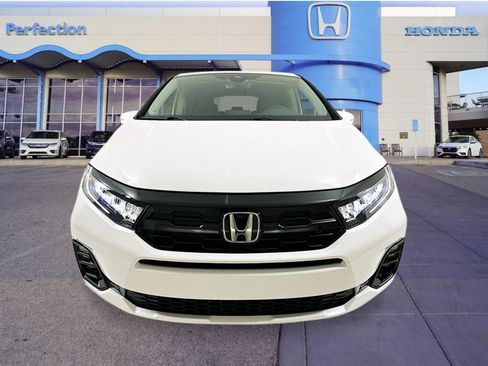 New 2026 Honda Odyssey Elite image 8