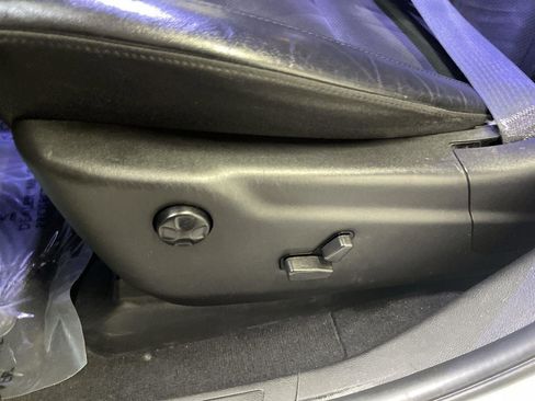 Used 2021 Jeep Grand Cherokee Laredo X image 12