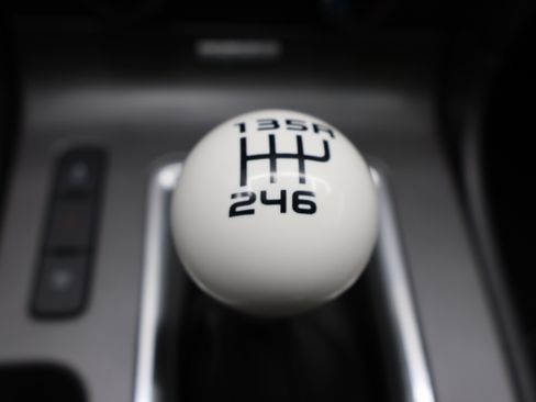 Used 2013 Ford Mustang Shelby GT500 RWD image 37