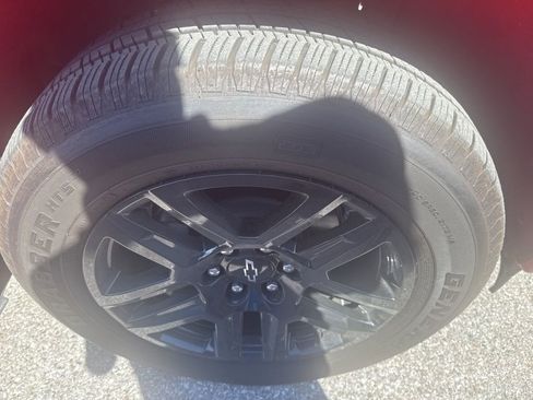 Used 2024 Chevrolet Silverado 1500 Custom image 8