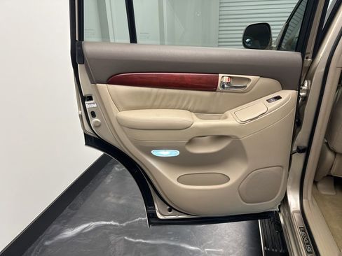 Used 2009 Lexus GX 470 image 16